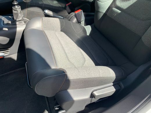 Citroën C3 1.2 PureTech Business Airco | AppleCarplay/ Android Auto | Camera | Cruise Control | DAB | Navi |... ActivLease financial lease