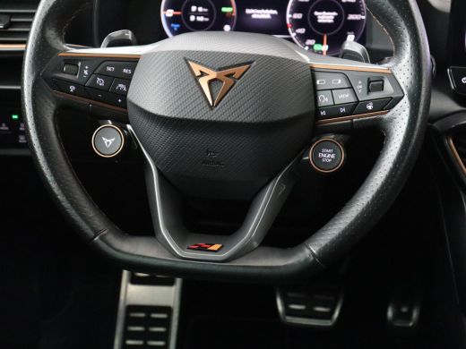 CUPRA Formentor 1.4 eHybrid VZ Performance | SOH 89% | Panoramadak | Leder | Stoelverwarming | Carplay | Sfeerver... ActivLease financial lease