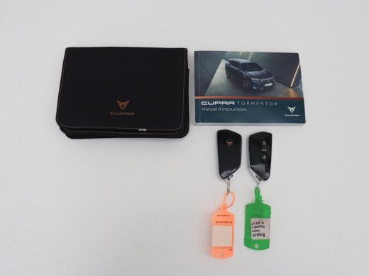 CUPRA Formentor 1.4 eHybrid VZ Performance | SOH 89% | Panoramadak | Leder | Stoelverwarming | Carplay | Sfeerver... ActivLease financial lease