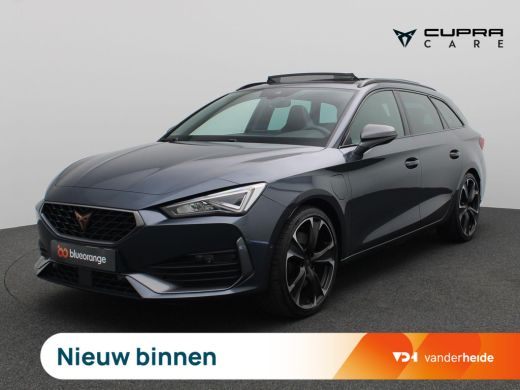 CUPRA Leon Sportstourer 1.4 e-Hybrid Black Edition 245PK DSG Pano-Schuifdak, Keyless, Side Assist, Navi, Achteruitrijcame...