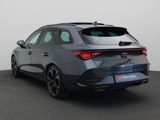 CUPRA Leon Sportstourer 1.4 e-Hybrid Black Edition 245PK DSG Pano-Schuifdak, Keyless, Side Assist, Navi, Achteruitrijcame... ActivLease financial lease