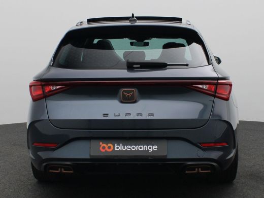 CUPRA Leon Sportstourer 1.4 e-Hybrid Black Edition 245PK DSG Pano-Schuifdak, Keyless, Side Assist, Navi, Achteruitrijcame... ActivLease financial lease