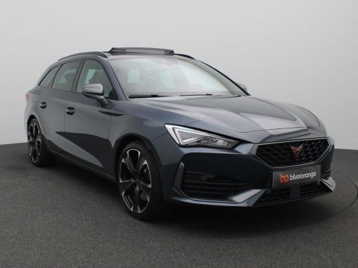 CUPRA Leon Sportstourer 1.4 e-Hybrid Black Edition 245PK DSG Pano-Schuifdak, Keyless, Side Assist, Navi, Achteruitrijcame... ActivLease financial lease