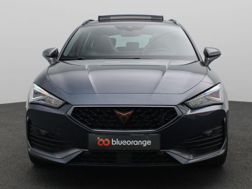 CUPRA Leon Sportstourer 1.4 e-Hybrid Black Edition 245PK DSG Pano-Schuifdak, Keyless, Side Assist, Navi, Achteruitrijcame... ActivLease financial lease