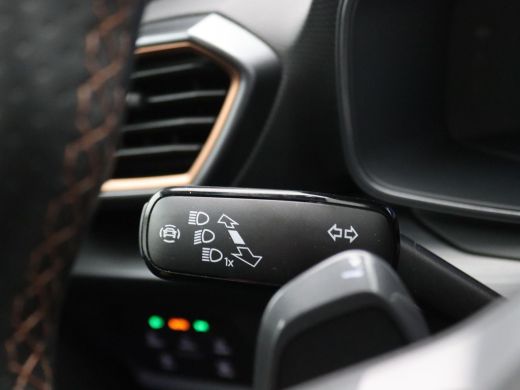 CUPRA Leon Sportstourer 1.4 e-Hybrid Black Edition 245PK DSG Pano-Schuifdak, Keyless, Side Assist, Navi, Achteruitrijcame... ActivLease financial lease