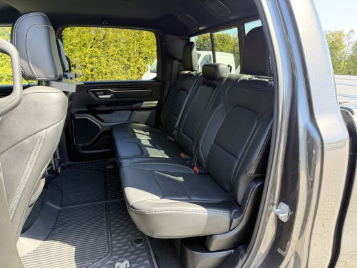 Dodge Ram 1500 1500 5.7 V8 4x4 / REBEL / DIGITALE COCKPIT / BACKFLIP / PRINS LPG / 3.500 KG AHG / CAMERA / TREKHAAK ActivLease financial lease