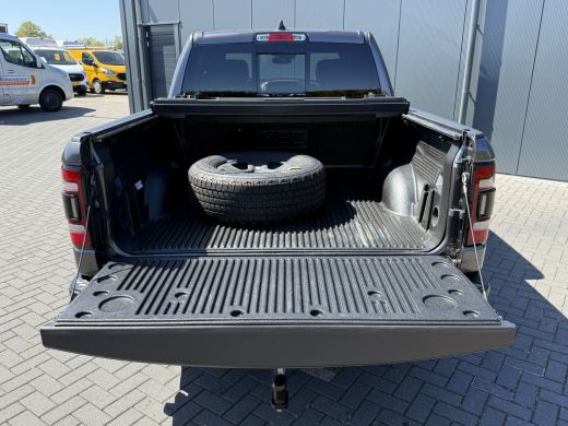 Dodge Ram 1500 1500 5.7 V8 4x4 / REBEL / DIGITALE COCKPIT / BACKFLIP / PRINS LPG / 3.500 KG AHG / CAMERA / TREKHAAK ActivLease financial lease