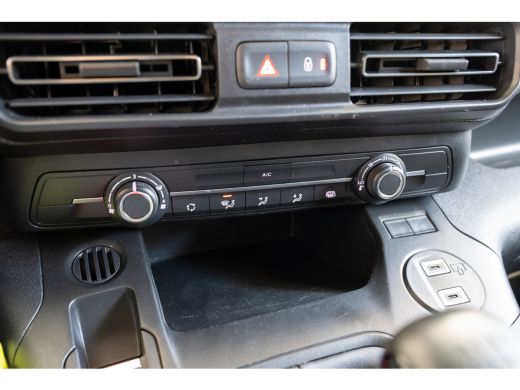 Fiat Dobl&ograve; 1.5D 100pk L1 | Navigatie | Apple Carplay & Android Auto | Camera | Parkeersensoren | Dodehoek de... ActivLease financial lease