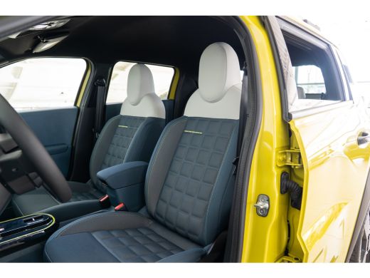 Fiat Grande Panda La Prima 11 kW 44 kWh | SOH 99% | Climate Controle | Stoelverwarming | Camera | Parkeersensoren |... ActivLease financial lease