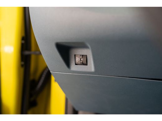 Fiat Grande Panda La Prima 11 kW 44 kWh | SOH 99% | Climate Controle | Stoelverwarming | Camera | Parkeersensoren |... ActivLease financial lease