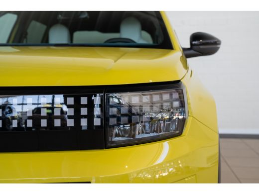 Fiat Grande Panda La Prima 11 kW 44 kWh | SOH 99% | Climate Controle | Stoelverwarming | Camera | Parkeersensoren |... ActivLease financial lease