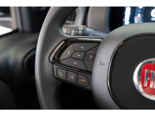 Fiat Panda 1.0 Hybrid City | 8 Jaar Garantie | Bluetooth | Cruise Controle | Parkeersensoren | Airco | ActivLease financial lease