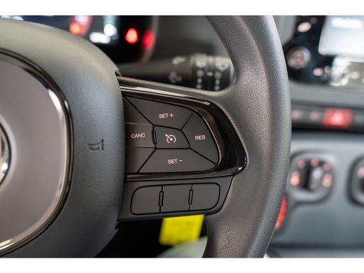 Fiat Panda 1.0 Hybrid City | 8 Jaar Garantie | Bluetooth | Cruise Controle | Parkeersensoren | Airco | ActivLease financial lease