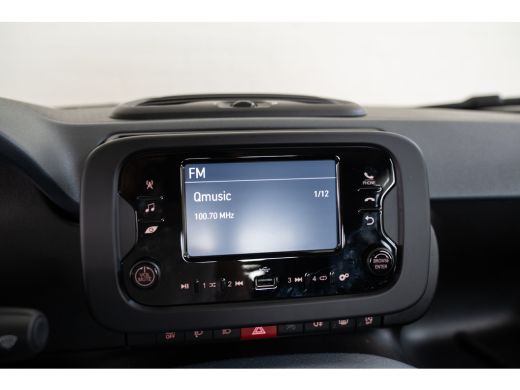 Fiat Panda 1.0 Hybrid City | 8 Jaar Garantie | Bluetooth | Cruise Controle | Parkeersensoren | Airco | ActivLease financial lease