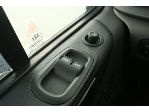 Ford Transit Custom 2.0 TDCI L1H1 SPORT 170PK | Airco | Cruise | Camera | 3 Zits | Trekhaak | Carplay | LED ActivLease financial lease