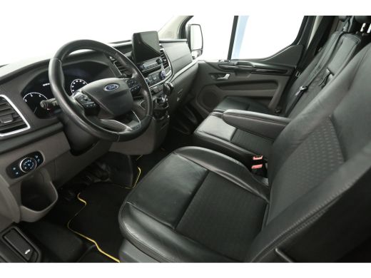 Ford Transit Custom 2.0 TDCI L1H1 SPORT 170PK | Airco | Cruise | Camera | 3 Zits | Trekhaak | Carplay | LED ActivLease financial lease