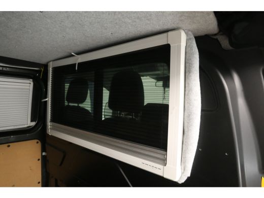 Ford Transit Custom 2.0 TDCI L1H1 SPORT 170PK | Airco | Cruise | Camera | 3 Zits | Trekhaak | Carplay | LED ActivLease financial lease