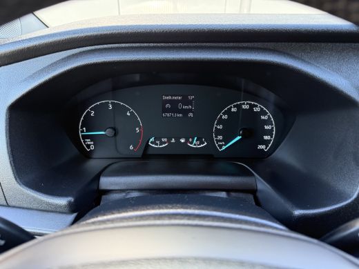 Ford Transit Custom 2.0 TDCI / L2H1 / 1e EIG. / TREKHAAK / IMPERIAAL / AIRCO / CRUISE / LED / STOELVERW ActivLease financial lease