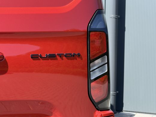 Ford Transit Custom 320 2.0 TDCI 150 PK / LIMITED / ***UNIEK 7.407 KM*** / L1H1 / ADAPTIVE CRUISE / CAMERA / AIRCO / ... ActivLease financial lease