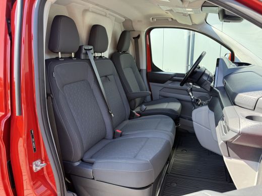 Ford Transit Custom 320 2.0 TDCI 150 PK / LIMITED / ***UNIEK 7.407 KM*** / L1H1 / ADAPTIVE CRUISE / CAMERA / AIRCO / ... ActivLease financial lease