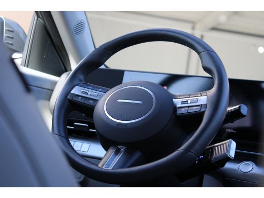 Hyundai Kona 1.6 GDI HEV Premium | Achteruitrijcamera | Audio installatie premium | DAB ontvanger ActivLease financial lease