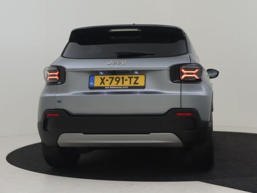 Jeep Avenger 1st Edition 54 kWh 156PK | Achteruitrijcamera | Afdaal assistent | Apple carplay Android auto | C... ActivLease financial lease