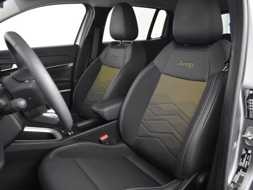 Jeep Avenger 1st Edition 54 kWh 156PK | Achteruitrijcamera | Afdaal assistent | Apple carplay Android auto | C... ActivLease financial lease