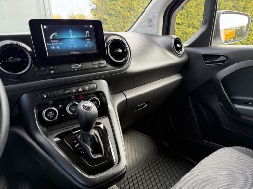 Mercedes-Benz eCitan 51 kWh / L2H1 / TREKHAAK / 3-ZITS /**7.445 KM!!** / CAMERA / CRUISE / ECC / CARPLAY ActivLease financial lease