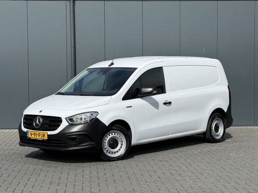 Mercedes-Benz eCitan 51 kWh / L2H1 / TREKHAAK / 3-ZITS /**7.445 KM!!** / CAMERA / CRUISE / ECC / CARPLAY ActivLease financial lease