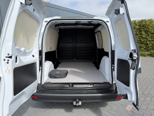 Mercedes-Benz eCitan 51 kWh / L2H1 / TREKHAAK / 3-ZITS /**7.445 KM!!** / CAMERA / CRUISE / ECC / CARPLAY ActivLease financial lease