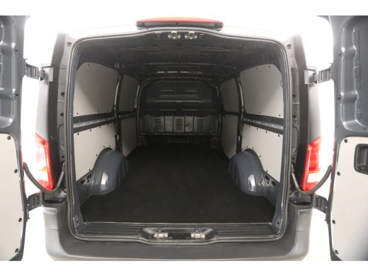 Mercedes-Benz Vito 116 CDI L2H1 | Airco | Cruise | 3 Zits | Trekhaak ActivLease financial lease