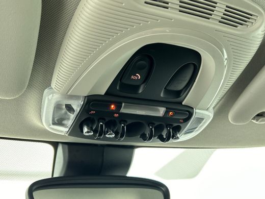 Mini Clubman 2.0D 150PK Cooper Business Edition / Airco-ecc./ Stoelverwarming / Navigatie / Trekhaak / Dab / P... ActivLease financial lease