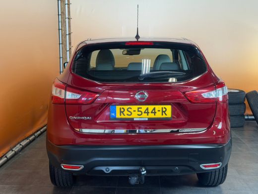 Nissan QASHQAI 1.2 Acenta lage km stand! | lmv 18 inch | leer/alcantara | trekhaak | cruise control ActivLease financial lease