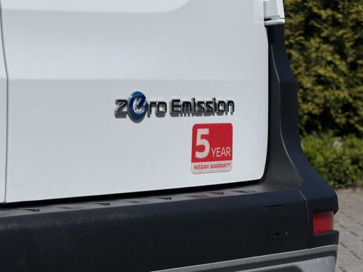 Nissan Townstar N-Connecta TEKNA L2H1 / 45 kWh / 100% Elektrisch / Fabrieksgarantie / 13.395 km / Camera / ECC / ... ActivLease financial lease