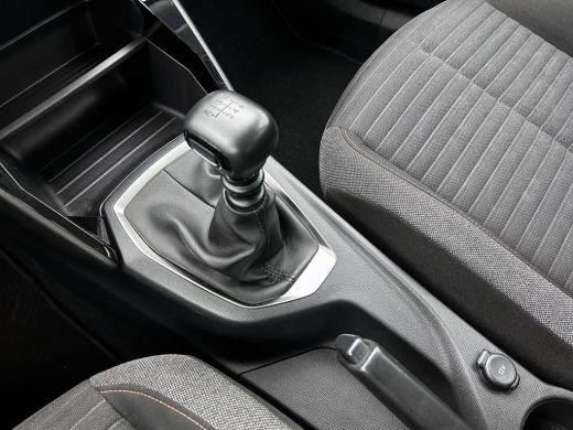 Peugeot 2008 1.5 HDi Blue Active / Trekhaak / Airco-ecc./ Pdc+Camera / Navigatie / Radio multimedia / Apk 12-2026 ActivLease financial lease