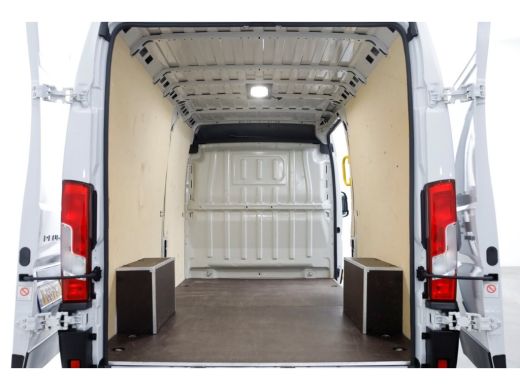 Peugeot Boxer 2.2 BlueHDi 180pk Automaat L4H2 LED/ACC/Navi/Camera 11-2024 ActivLease financial lease