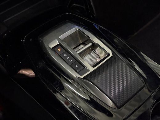 Peugeot e-2008 EV GT 54 kWh | 11 kW lader | Achteruitrijcamera | Airco (automatisch) ActivLease financial lease