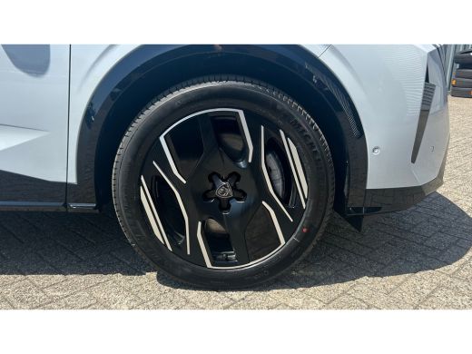 Peugeot e-3008 GT Exclusive | Elektrische parkeerrem | Extra getinte achterste zijruiten en achterruit ActivLease financial lease