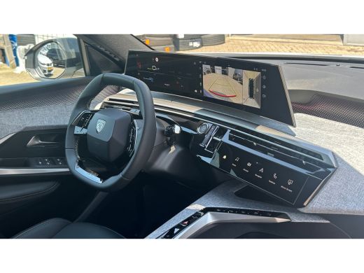 Peugeot e-3008 GT Exclusive | Elektrische parkeerrem | Extra getinte achterste zijruiten en achterruit ActivLease financial lease