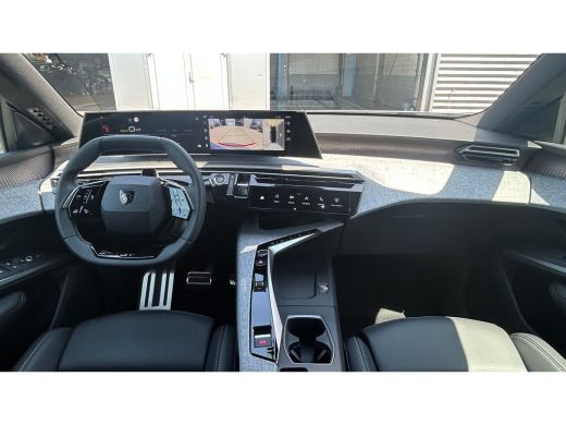 Peugeot e-3008 GT Exclusive | Elektrische parkeerrem | Extra getinte achterste zijruiten en achterruit ActivLease financial lease