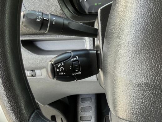 Peugeot Expert 1.5 BlueHDI 102 PK / L2H1 / 1e EIG. / 46.846 KM! / AIRCO / CRUISE / NAVI / CARPLAY ActivLease financial lease
