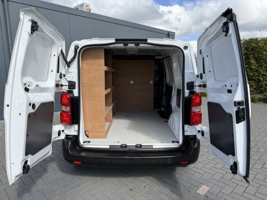 Peugeot Expert 1.5 BlueHDI 102 PK / L2H1 / 1e EIG. / 46.846 KM! / AIRCO / CRUISE / NAVI / CARPLAY ActivLease financial lease