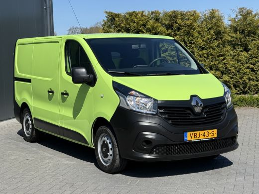 Renault Trafic 1.6 dCi / L1H1 / 1e EIG. / TREKHAAK / INRICHTING / AIRCO / CRUISE / NAVI / 3-ZITS ActivLease financial lease