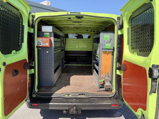 Renault Trafic 1.6 dCi / L1H1 / 1e EIG. / TREKHAAK / INRICHTING / AIRCO / CRUISE / NAVI / 3-ZITS ActivLease financial lease