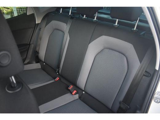 Seat Arona 1.0 TSI 95PK Style Business Intense | CAMERA | NAVIGATIE | CRUISE CONTROL | APP. CONNECT | AIRCO ... ActivLease financial lease