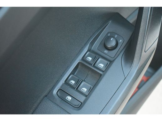 Seat Arona 1.0 TSI 95PK Style Business Intense | CAMERA | NAVIGATIE | CRUISE CONTROL | APP. CONNECT | AIRCO ... ActivLease financial lease