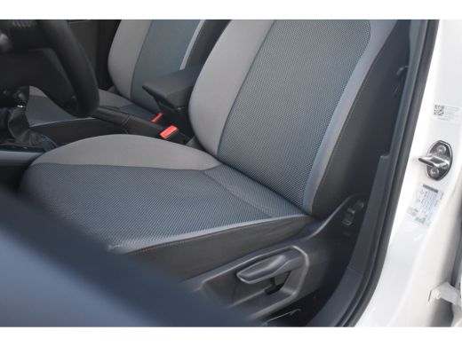 Seat Arona 1.0 TSI 95PK Style Business Intense | CAMERA | NAVIGATIE | CRUISE CONTROL | APP. CONNECT | AIRCO ... ActivLease financial lease