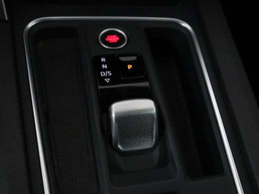 Seat Leon 1.0 eTSI Style Business Intense | Carplay | Camera | Adaptive cruise | Navigatie | DAB | Full LED... ActivLease financial lease