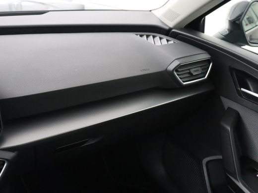 Seat Leon 1.0 eTSI Style Business Intense | Carplay | Camera | Adaptive cruise | Navigatie | DAB | Full LED... ActivLease financial lease