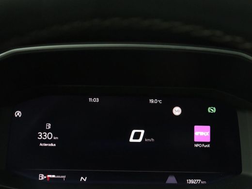 Seat Leon 1.0 eTSI Style Business Intense | Carplay | Camera | Adaptive cruise | Navigatie | DAB | Full LED... ActivLease financial lease